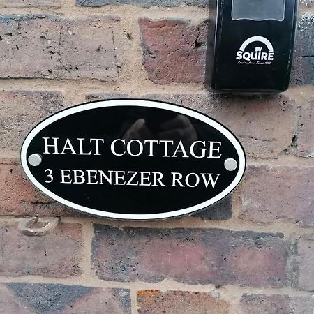 Halt Cottage Бриджнорс Экстерьер фото